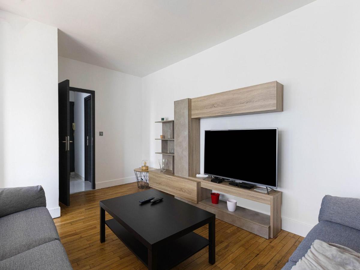 Apartment A Stone S Throw From The Town Center Charleville-Mézières 외부 사진